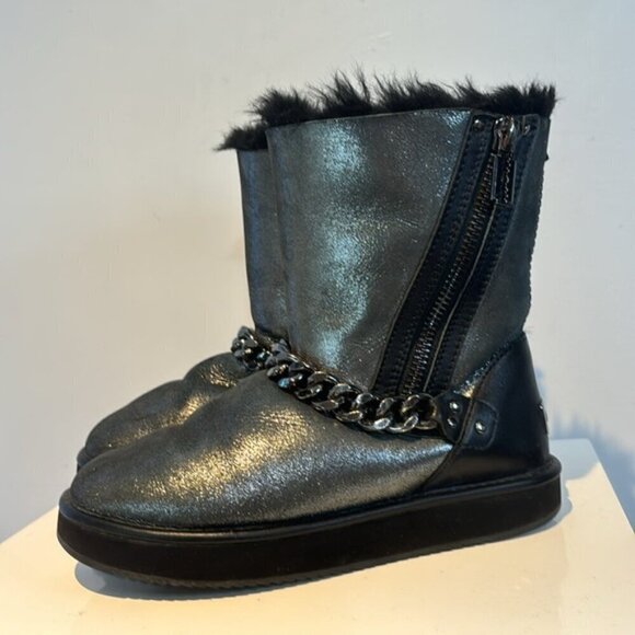 Abricot silver metallic suede side-zip ankle boots size US7 - Picture 9 of 14